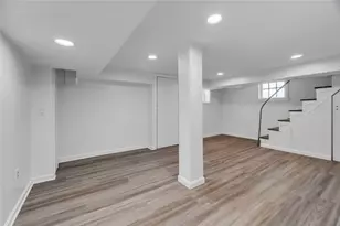 2 Carder St, Providence, RI 02904 - Photo 26