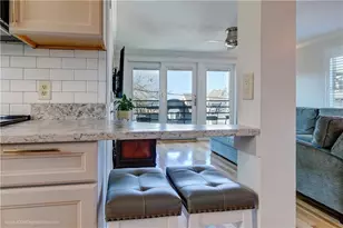 492 Thames St, Newport, RI 02840 - Photo 26