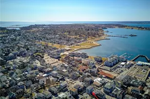 492 Thames St, Newport, RI 02840 - Photo 32