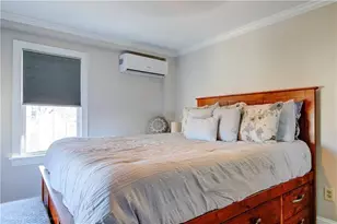 492 Thames St, Newport, RI 02840 - Photo 14