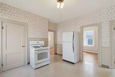 6 Franklin Avenue, Cranston, RI 02920 - Photo 8