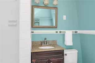 168 Bowen St, Providence, RI 02906 - Photo 36
