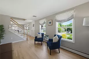 19 Oak Hill Dr, Johnston, RI 02919 - Photo 4