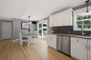 19 Oak Hill Dr, Johnston, RI 02919 - Photo 20