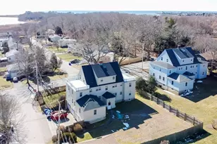 118 Ruggles Ave, Newport, RI 02840 - Photo 28
