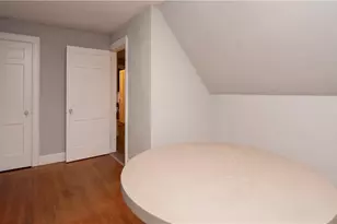 118 Ruggles Ave, Newport, RI 02840 - Photo 12