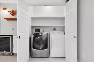 41 Elmway St, Providence, RI 02906 - Photo 20
