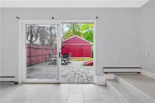 41 Elmway St, Providence, RI 02906 - Photo 16