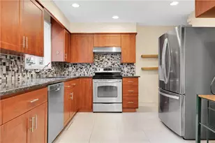41 Elmway St, Providence, RI 02906 - Photo 10