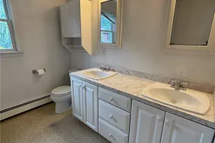 16 Cummings Rd, Newport, RI 02840 - Photo 26
