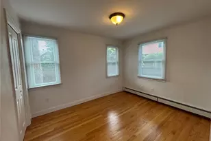 16 Cummings Rd, Newport, RI 02840 - Photo 20