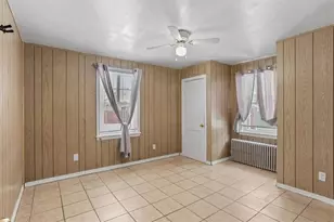 39 Clinton St, Pawtucket, RI 02861 - Photo 12