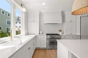 7 Wellington Ave, Newport, RI 02840 - Photo 4