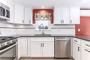 121 Tupelo Rd, South Kingstown, RI 02879 - Photo 6