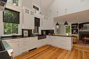 130 Carroll Ave, Newport, RI 02840 - Photo 16