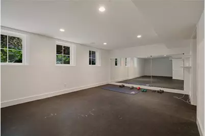 130 Carroll Avenue, Newport, RI 02840 - Photo 30