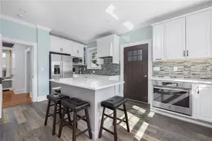 127 W Main Rd, Middletown, RI 02842 - Photo 4