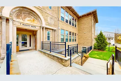 7 Mount Hope Avenue #202, Providence, RI 02906 - Photo 2