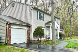 2 Eagle Run, Warwick, RI 02818 - Photo 2