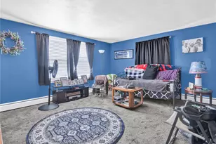 584 Armistice Blvd, Pawtucket, RI 02861 - Photo 4