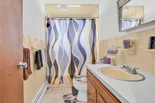 584 Armistice Blvd, Pawtucket, RI 02861 - Photo 8
