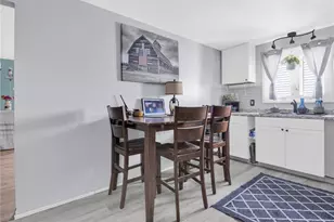 584 Armistice Blvd, Pawtucket, RI 02861 - Photo 12
