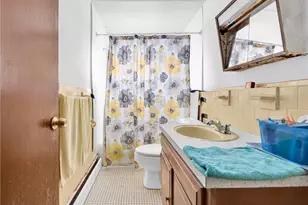 584 Armistice Blvd, Pawtucket, RI 02861 - Photo 22