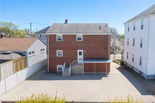 584 Armistice Blvd, Pawtucket, RI 02861 - Photo 24