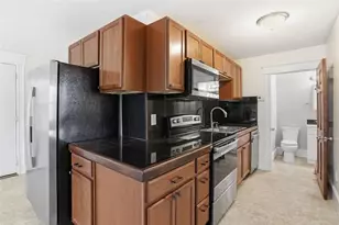 188 Division St, Woonsocket, RI 02895 - Photo 6