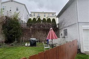 124 Butler Ave, Central Falls, RI 02863 - Photo 4