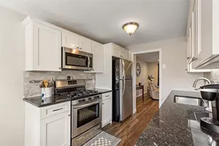 200 Heroux Blvd, Cumberland, RI 02864 - Photo 8