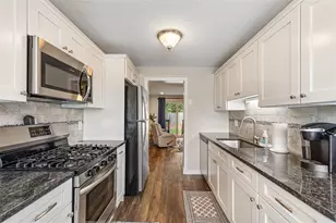 200 Heroux Blvd, Cumberland, RI 02864 - Photo 10
