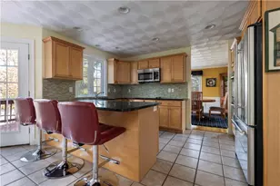 47 Wooded Grove Cir, South Kingstown, RI 02892 - Photo 6
