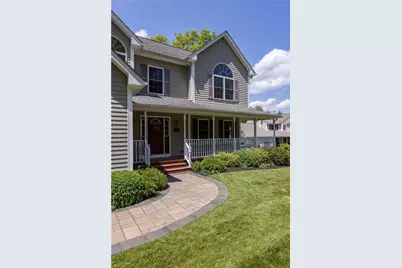 47 Wooded Grove Circle, South Kingstown, RI 02892 - Photo 2