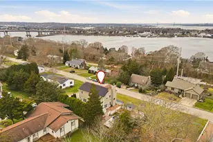 42 Lewis St, Tiverton, RI 02878 - Photo 2