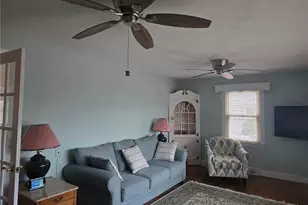 6 Wilder Ave, Westerly, RI 02891 - Photo 4