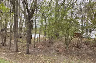 135 Namquid Dr, Warwick, RI 02888 - Photo 8