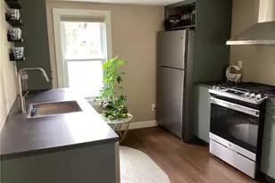135 Namquid Dr, Warwick, RI 02888 - Photo 12