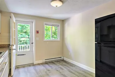 991 Main Street #2, Wareham, MA 02576 - Photo 8