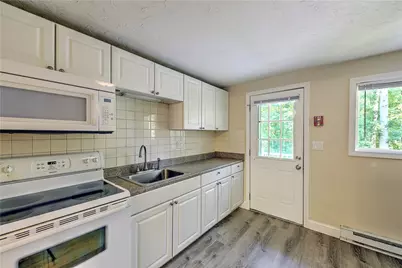 991 Main Street #2, Wareham, MA 02576 - Photo 10