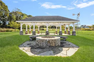 23 E Matunuck Farm Dr, South Kingstown, RI 02879 - Photo 34