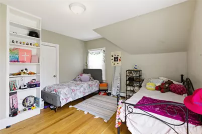 27 Hemlock Avenue, Cranston, RI 02910 - Photo 16