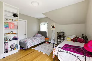 27 Hemlock Ave, Cranston, RI 02910 - Photo 16