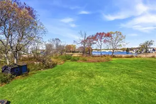 585 Meadow View Ave, Warwick, RI 02889 - Photo 38