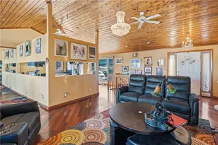 585 Meadow View Ave, Warwick, RI 02889 - Photo 8