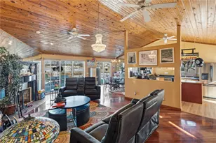 585 Meadow View Ave, Warwick, RI 02889 - Photo 20