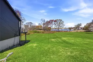 585 Meadow View Ave, Warwick, RI 02889 - Photo 40