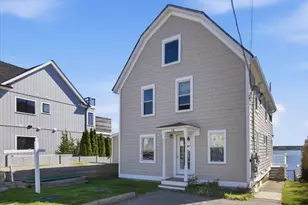 38 Aquidneck Ave, Portsmouth, RI 02871 - Photo 2