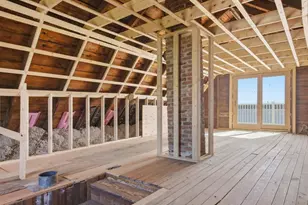 38 Aquidneck Ave, Portsmouth, RI 02871 - Photo 6