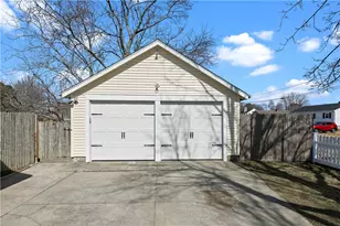 123 Beacon St, Middletown, RI 02842 - Photo 24